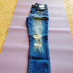 Women's curvy skinny jeans, size 4